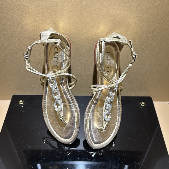 Guess ladies sandals, gold with bling! - Picture 4 of 6